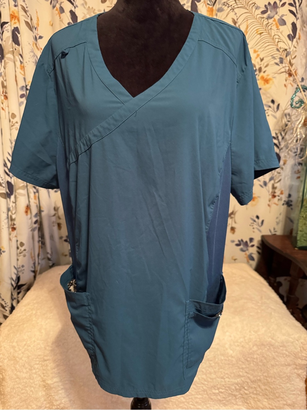 Blue V-Neck Koi Basics Size 3X Women’s Scrub Top